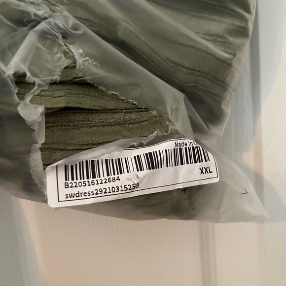 XXL Emery Rose dress - Picture 4 of 4